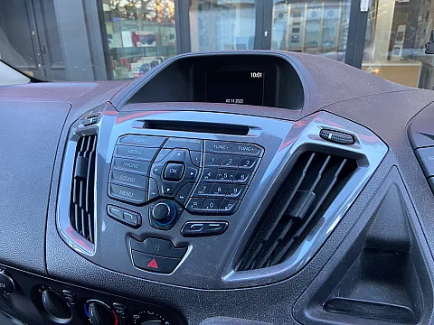 Ford Transit Custom 2017 factory radio