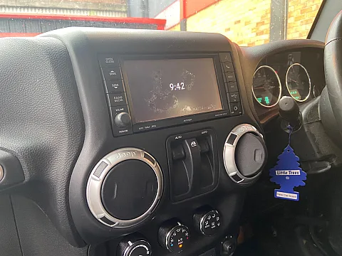 Jeep Compass 2015 factory radio