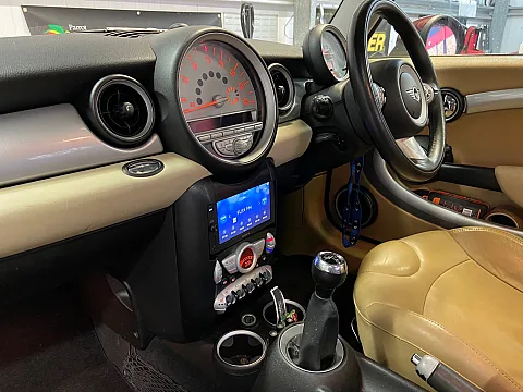 Mini R56 2008 model Upgraded with Sony XAV-AX1000 Stereo
