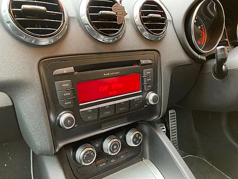 Audi TT 2013 factory radio