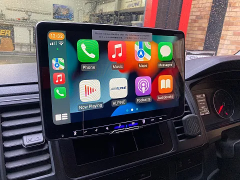 VW Transporter 2017 upgraded with Alpine ILX-F115D 11" CarPlay / Android Auto Media System