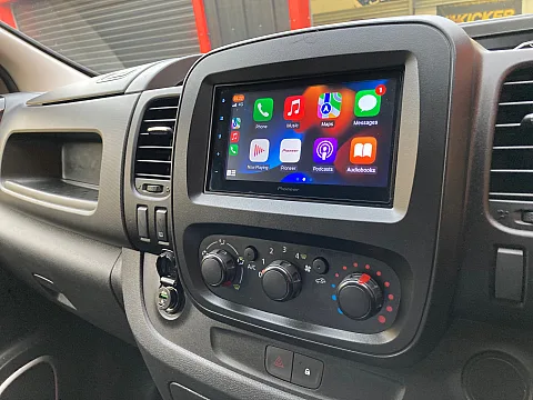 Vauxhall Vivaro 2018 factory radio