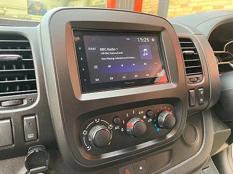 Vauxhall Vivaro 2018 fitted Pioneer SPH-DA160DAB Apple CarPlay / Android Auto stereo