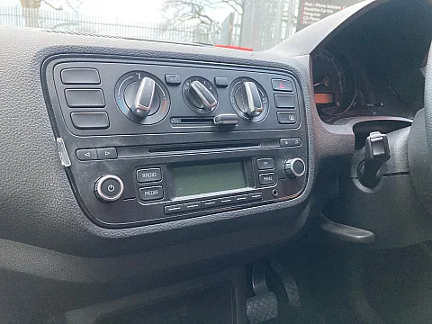 Skoda Citigo 2011 upgraded with Alpine ILX-F905D, FK-389 fitting kit