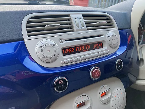Fiat 500 2009 factory radio