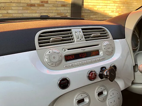 Fiat 500 2008 factory radio
