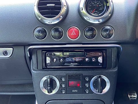 Audi TT MK1 2003 fitted with Pioneer SPH-10BT Car Stereo