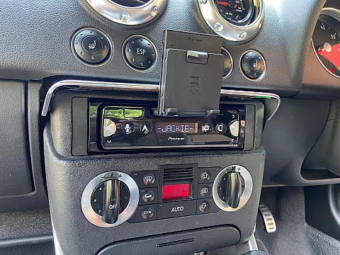 Audi TT MK1 2003 fitted with Pioneer SPH-10BT Car Stereo