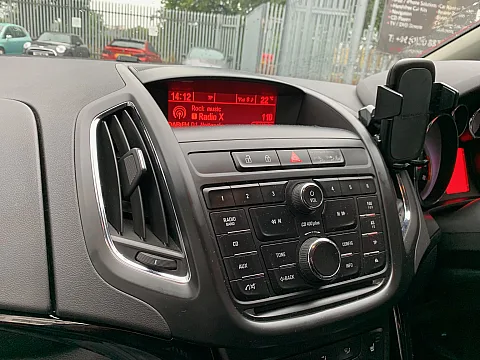 Vauxhall Zafira 2016 factory radio