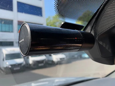 VW Touareg 2107 fitted with Blackvue DR590-1CH Dash Camera