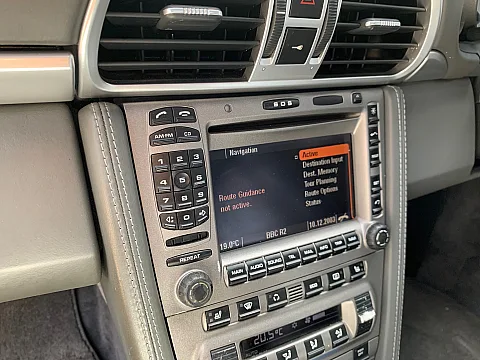 Porsche 911 factory dash