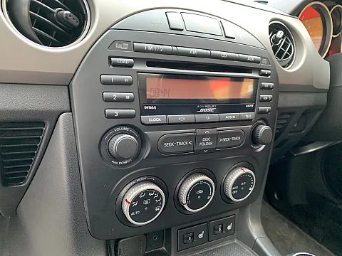 Mazda MX5 2011 factory radio