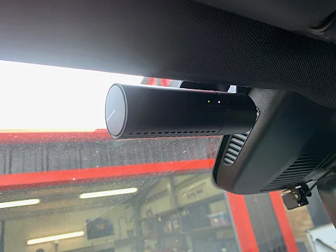 Mercedes V Class 2020 model fitted with a Blackvue DR590x-1CH Dash Cam