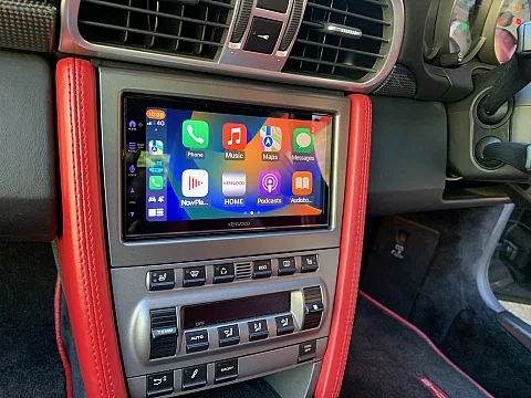 Porsche 997 2007 fitted with Pioneer SPH-DA360DAB CarPlay stereo