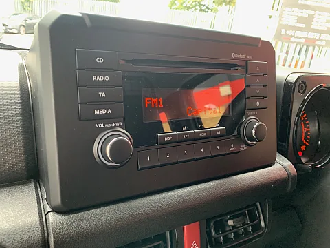 Suzuki Jimny 2023 Factory Radio