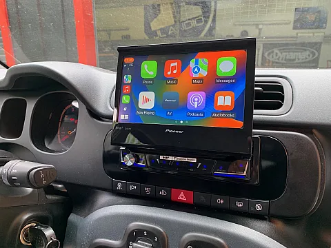 Fiat Panda 2019 upgraded with Pioneer AVH-Z7200DAB CarPlay stereo
