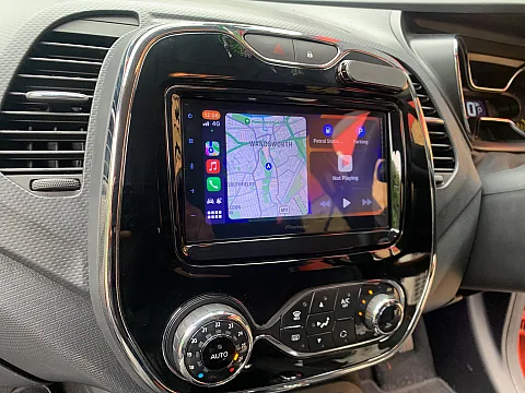Renault Captur 2015 Pioneer SPH-DA360DAB Apple CarPlay stereo upgrade