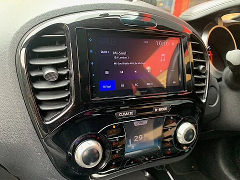 Nissan Juke 2014 Pioneer SPH-DA160DAB CarPlay stereo