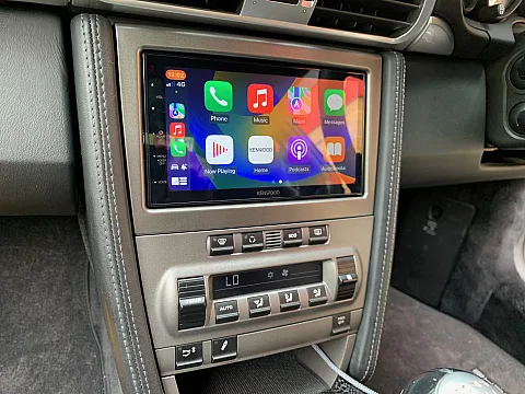 Porsche 997 2007 fitted with Kenwood DMX5020DABS Carplay stereo