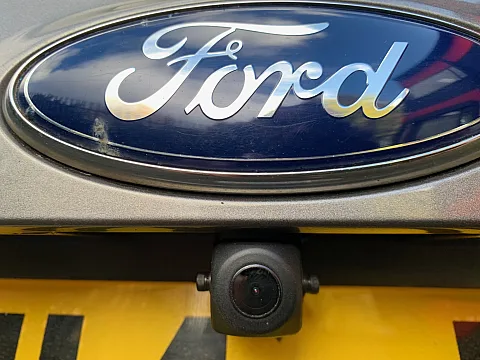 Ford Kuga 2014 reversing camera installed