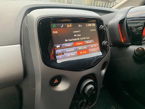 Toyota Aygo 2018 fitted with Kenwood DMX5020DABS CarPlay Stereo