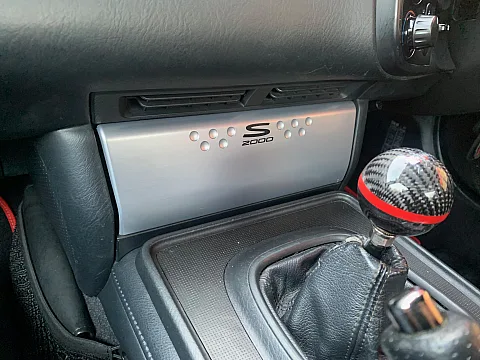 Honda S2000 2005 upgraded with Pioneer DEH-S720DAB Car Stereo