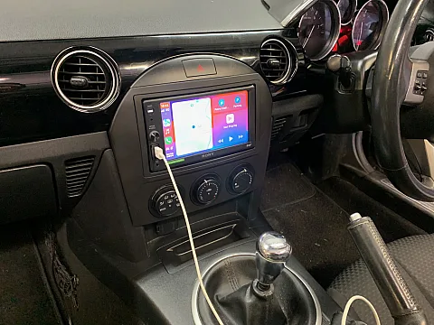 Mazda MX-5 2007 upgraded with Sony XAV-AX1005DB CarPlay Stereo