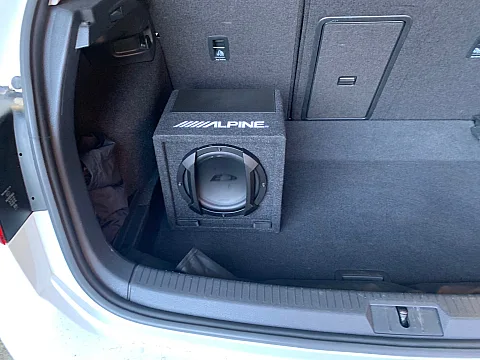VW Golf 2018 fitted with Alpine SWE-815 Subwoofer