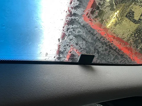 Mercedes ML 2009 DAB Glass mount aerial installed