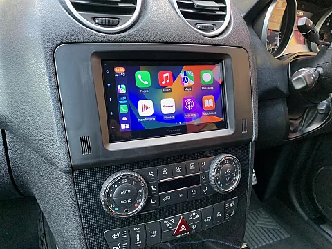 Mercedes ML 2009 upgraded with Pioneer SPH-DA160DAB CarPlay Stereo