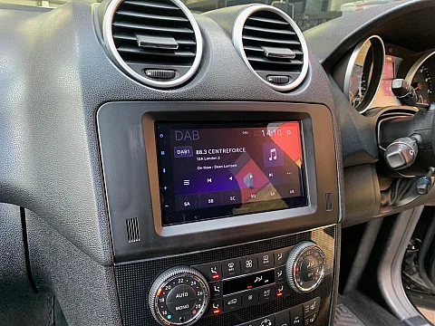 Mercedes ML 2009 upgraded with Pioneer SPH-DA160DAB CarPlay Stereo