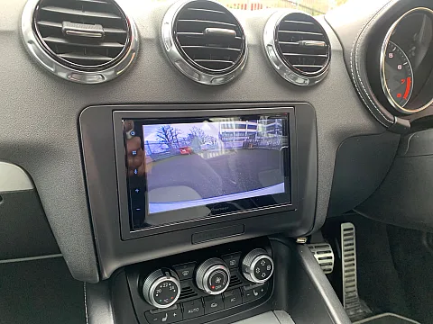 Audi TT 2011 upgraded with Pioneer SPH-DA360DAB CarPlay Android stereo