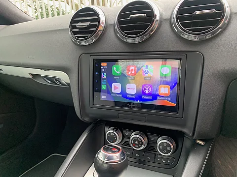 Audi TT 2011 upgraded with Pioneer SPH-DA360DAB CarPlay Android stereo