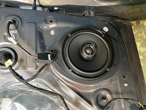 Vauxhall Astra K 2015 Front Doors Upgraded with Pioneer TS-D65F speakers