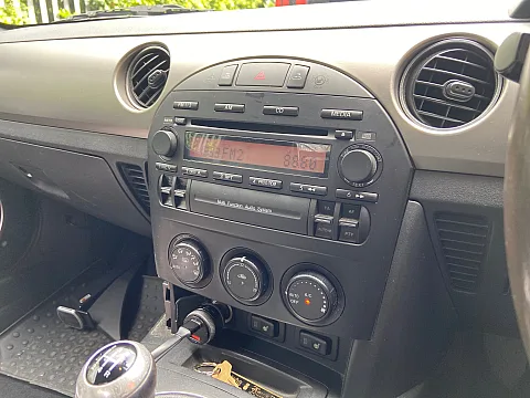Mazda MX-5 2008 factory radio