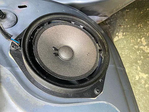 Vauxhall Corsa D 2009 Speaker upgraded with Pioneer TS-G1710F Speakers