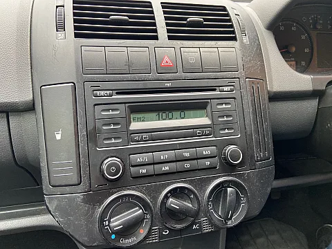 VW Polo 2006 Factory Radio