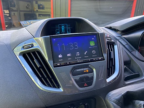 Ford Transit Custom 2015 Upgraded using Sony XAV-AX3250 CarPlay Stereo