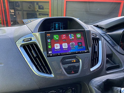 Ford Transit Custom 2015 Upgraded using Sony XAV-AX3250 CarPlay Stereo