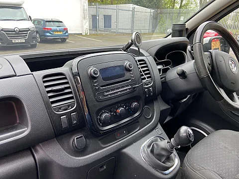 Vauxhall Vivaro 2018 Factory Radio