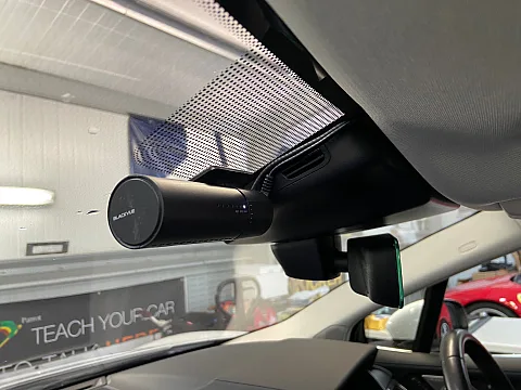 Jaguar F Pace 2020 upgraded with BlackVue DR590X-2CH 32GB Dash Cam
