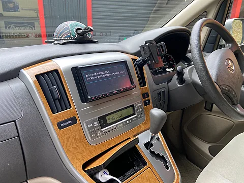 Toyota Alphard 2006 Old Stereo