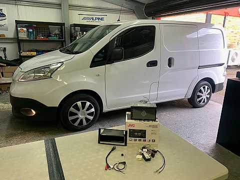 Nissan ENV200 2021 upgraded with JVC KW-M560BT Multimedia Stereo