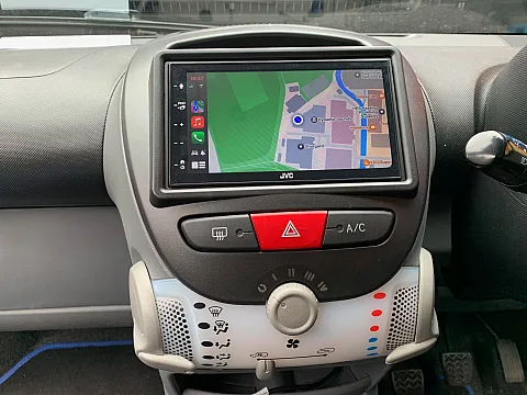 Toyota Aygo 2009 upgraded with JVC KW-M560BT CarPlay stereo