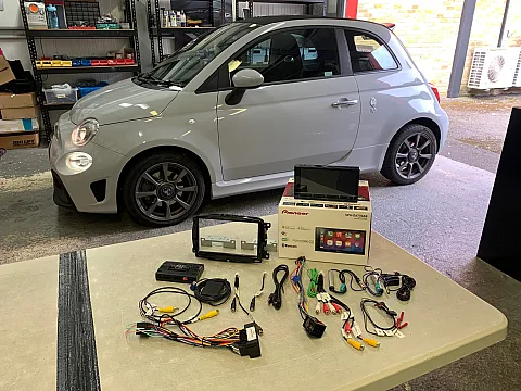Fiat 500 2019 upgraded with Pioneer SPH-DA77DAB CarPlay Android Stereo