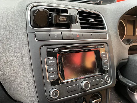VW Polo 2010 factory radio