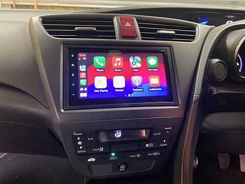 Honda Civic 2014 upgraded with Pioneer SPH-DA160DAB CarPlay stereo