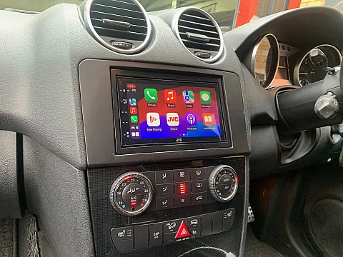 Mercedes ML 2009 upgraded with JVC KW-M560BT CarPlay Stereo