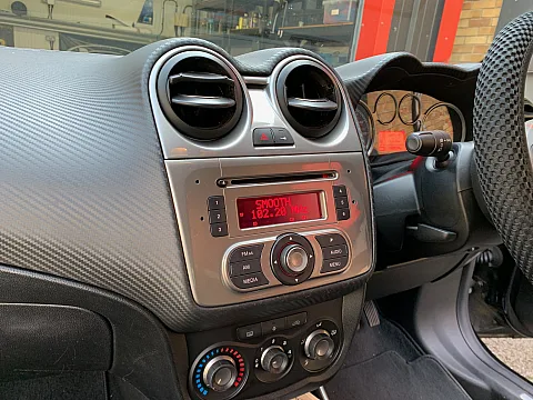Alfa Romeo Mito 2009 factory radio