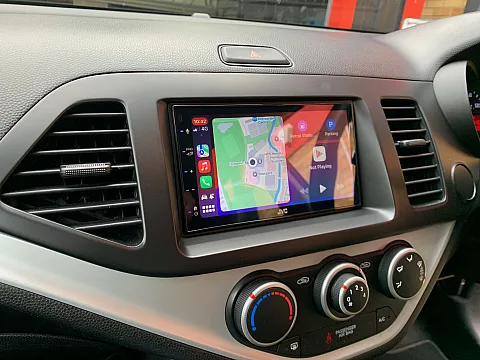 Kia Picanto upgraded with a JVC KW-M560BT CarPlay/Android Auto stereo